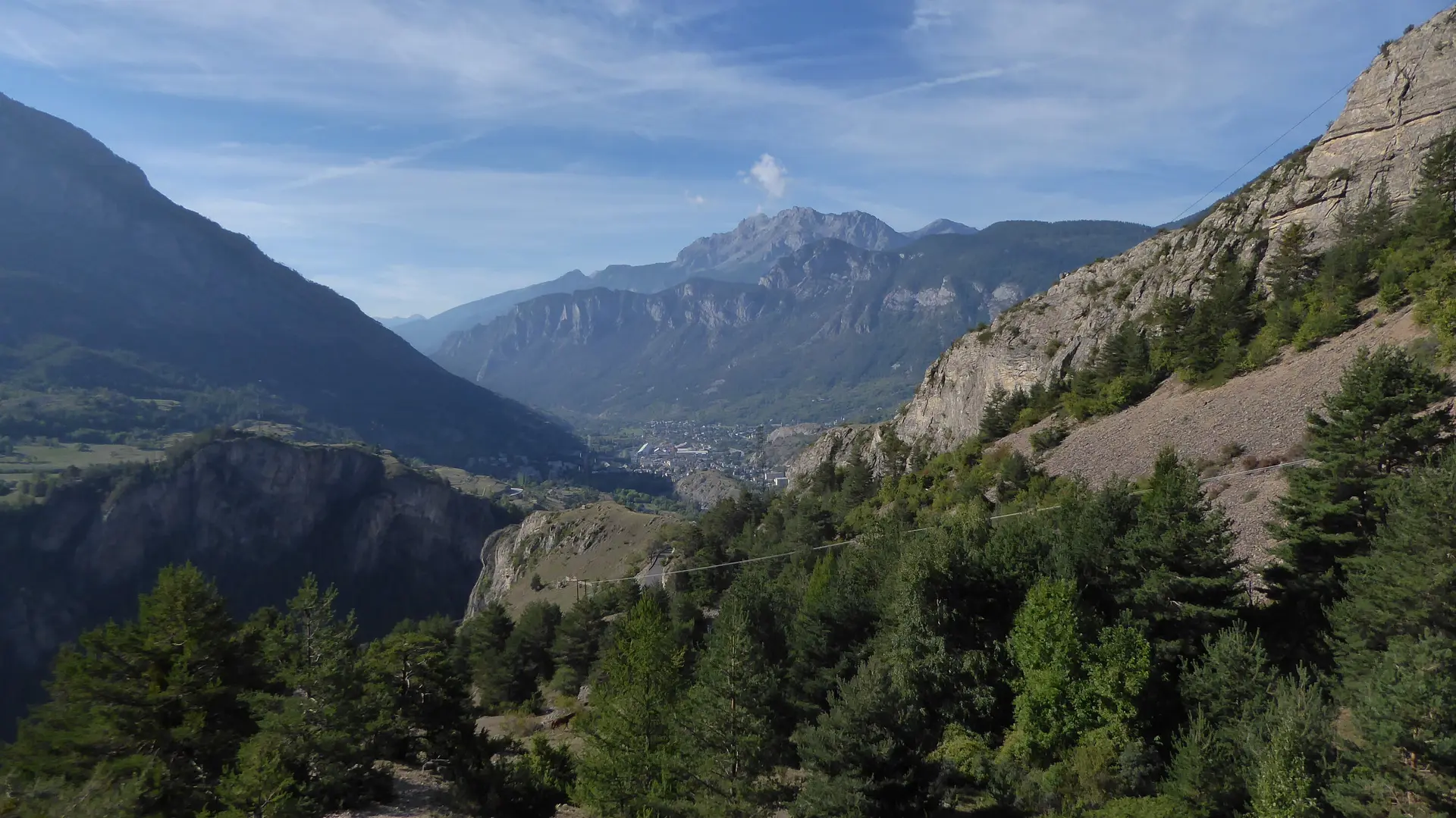 © Roland Brömme / Überblick Val Durance