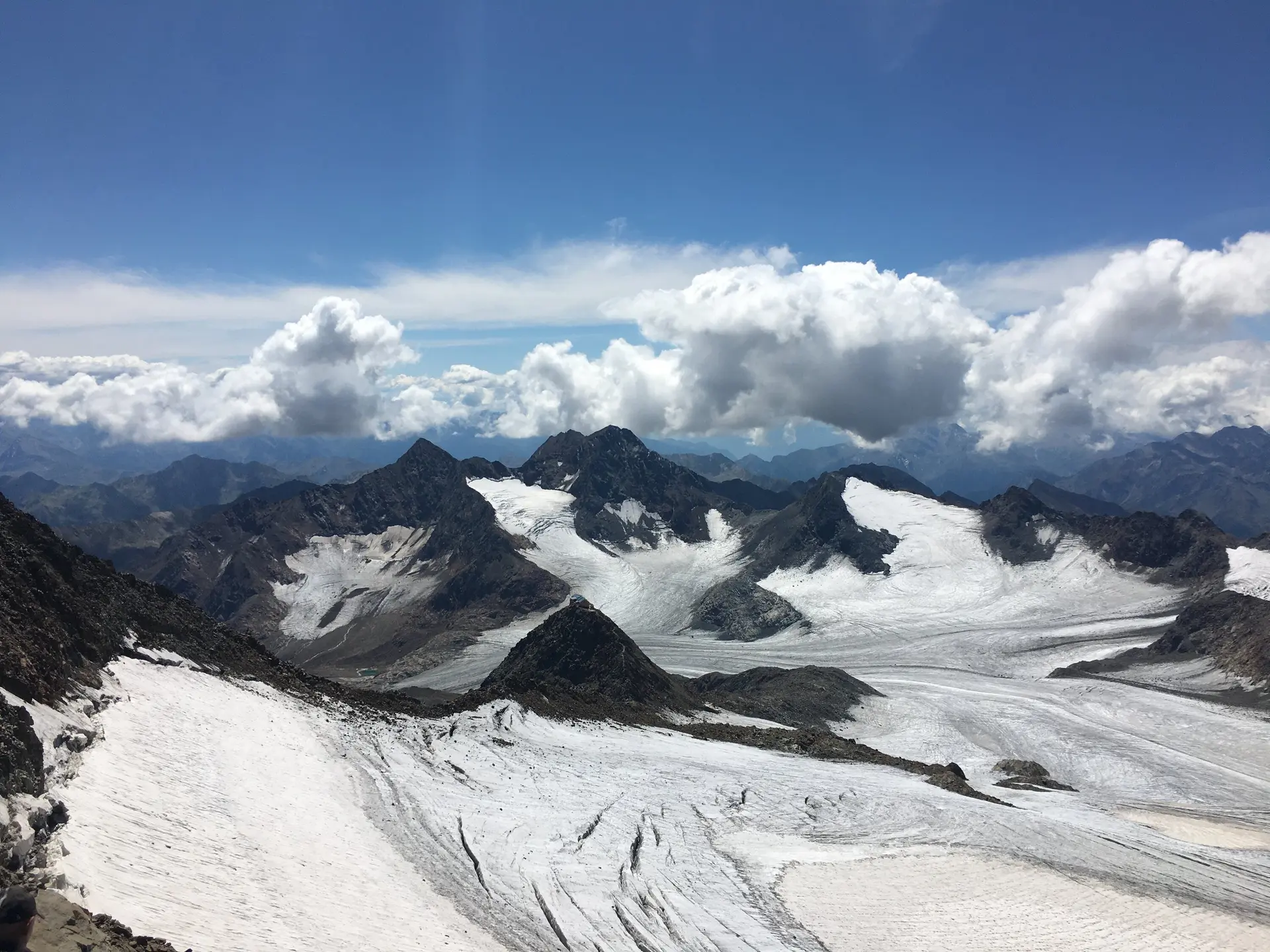© Blick vom Wilder Freiger auf die Becherhaus Hütte / Martin Lichy