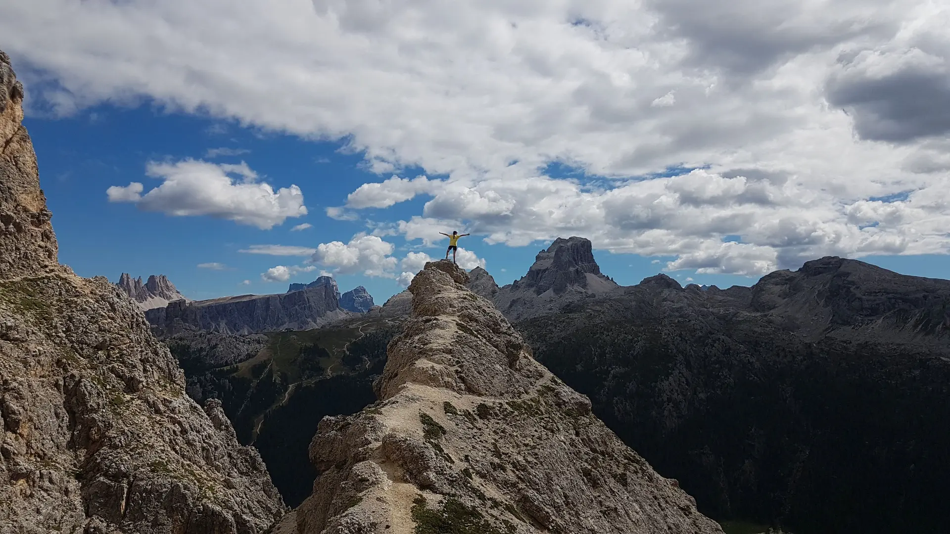 © Blick auf Croda de Lago, Lastoni di Formin, Monte Averau, Croda Negra (v.l.n.r.) / Lena Schürmann