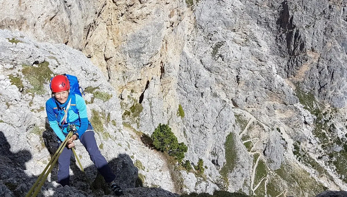 © Abseilstelle Kleiner Falzaregoturm / Sandra Schürmann