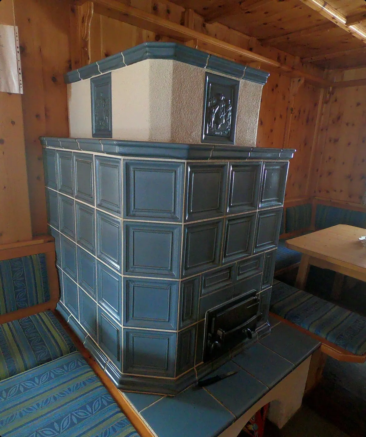 © Kamin in der Gaststube / Oliver Knorre