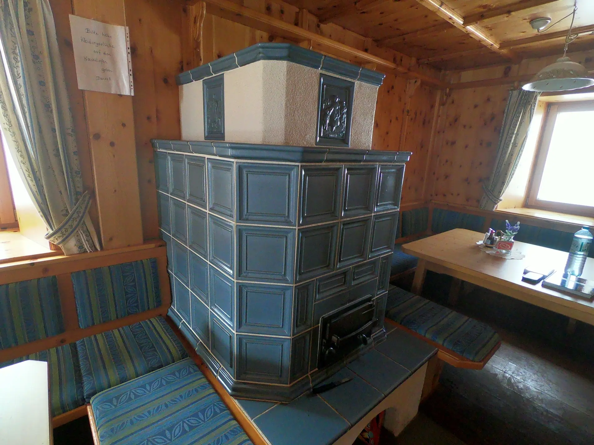 © Kamin in der Gaststube / Oliver Knorre