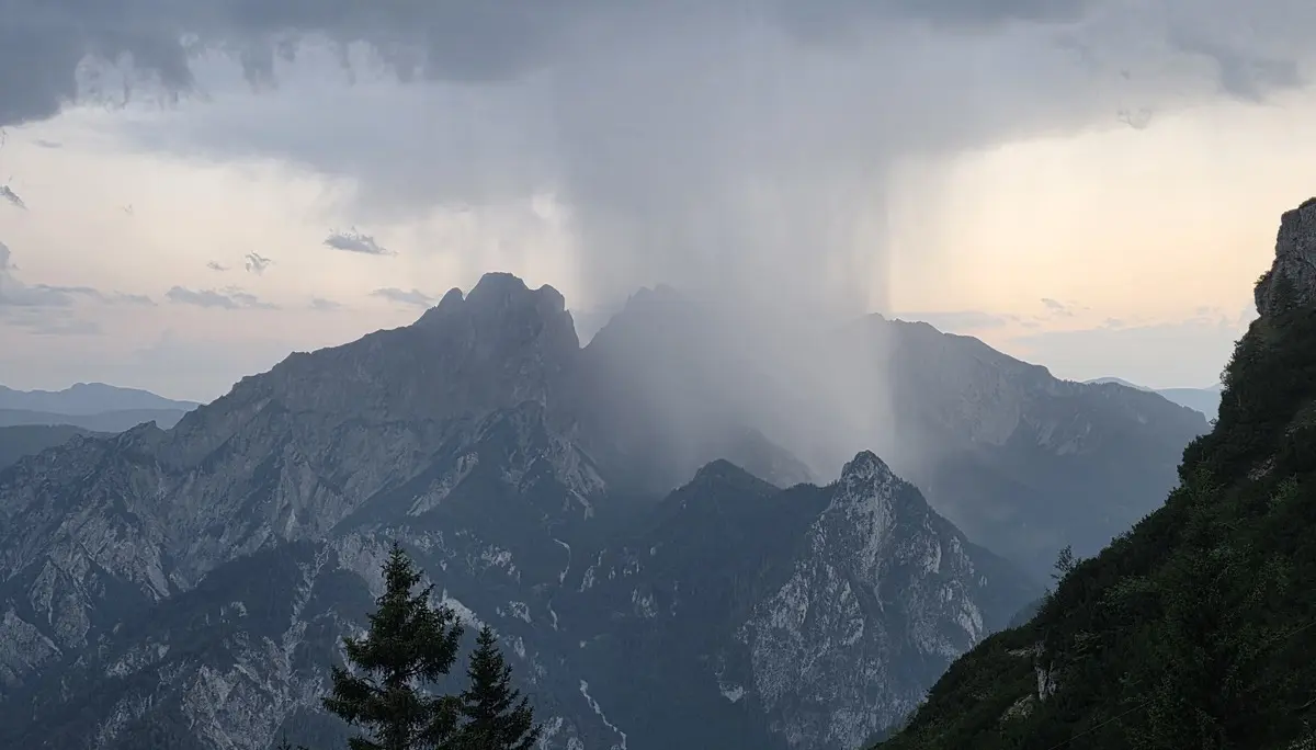 Platzregen über Reichensteingruppe | © Eckes Deflize