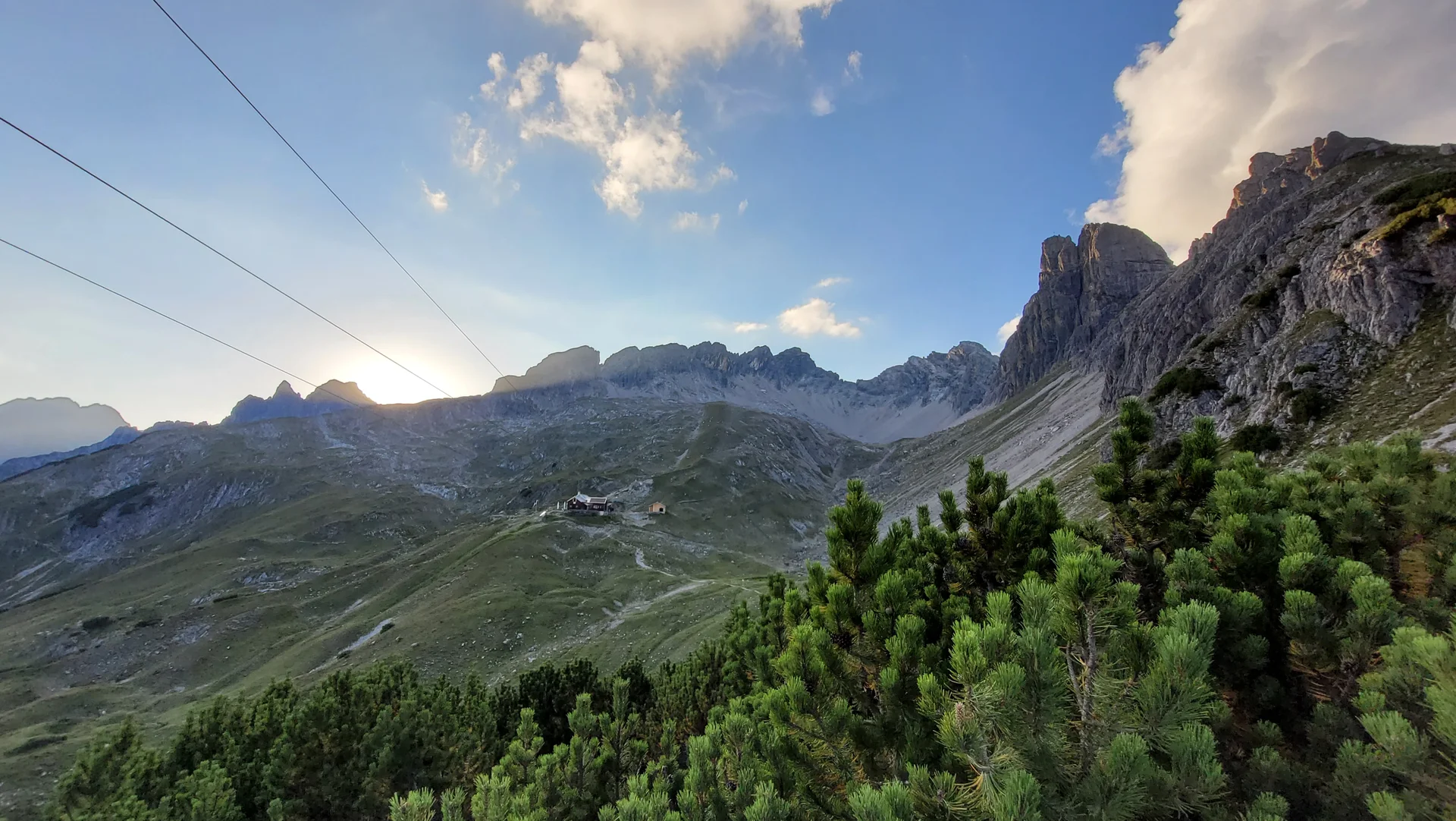 © Sandra Schürmann / Blick zur Hermann-von-Barth Hütte